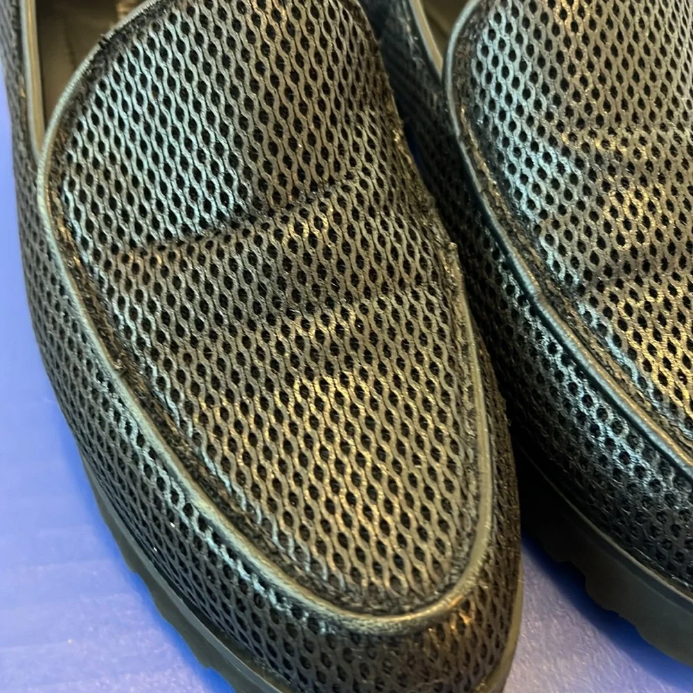 Women’s Donald J Pilner‎ Black Leather loafers Size 6.5 M -flawed